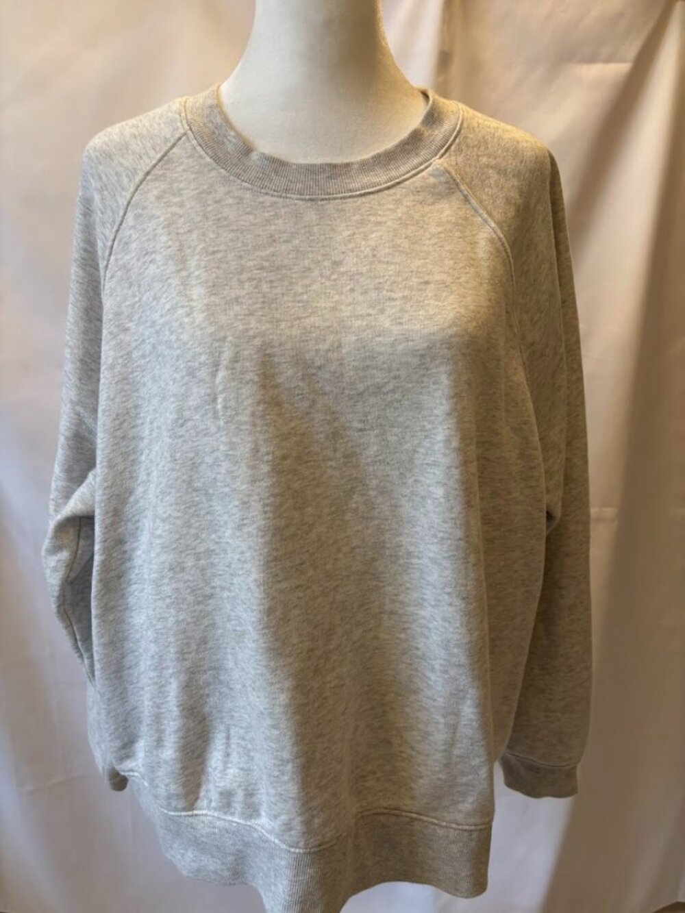 OLD NAVY Classic Gray Heather Crewneck Sweatshirt - size XL